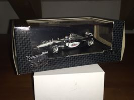 F1 McLaren Mercedes MP4/15 M. Hakkinen 1/43 Saison 2000