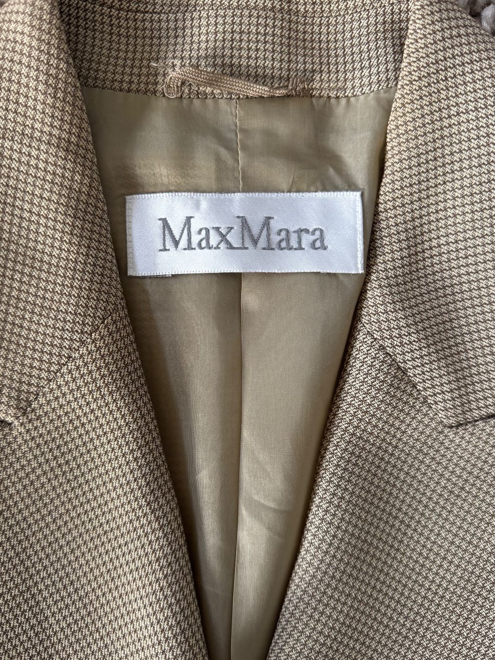 Max Mara Giacche: Blazer MaxMara – Usato da Zürich venduto da tal_sc7t 1