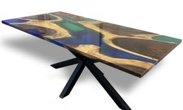 Esstisch aus massivem Suar Holz und grünem Harz, 200 cm