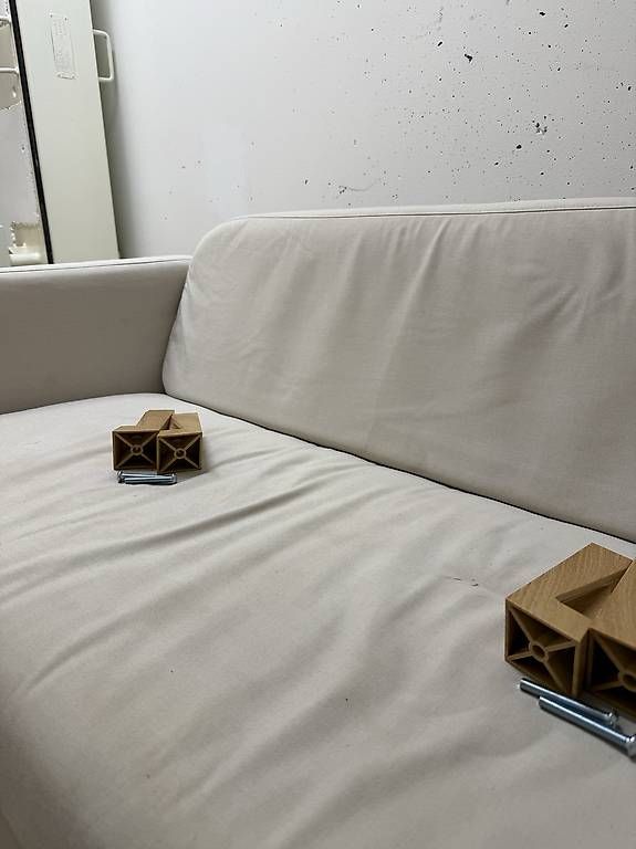 Sofas: Canapé IKEA 2 places  – D'occasion à Nyon par vso_9kys 1