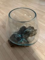 Vase auf Wurzel