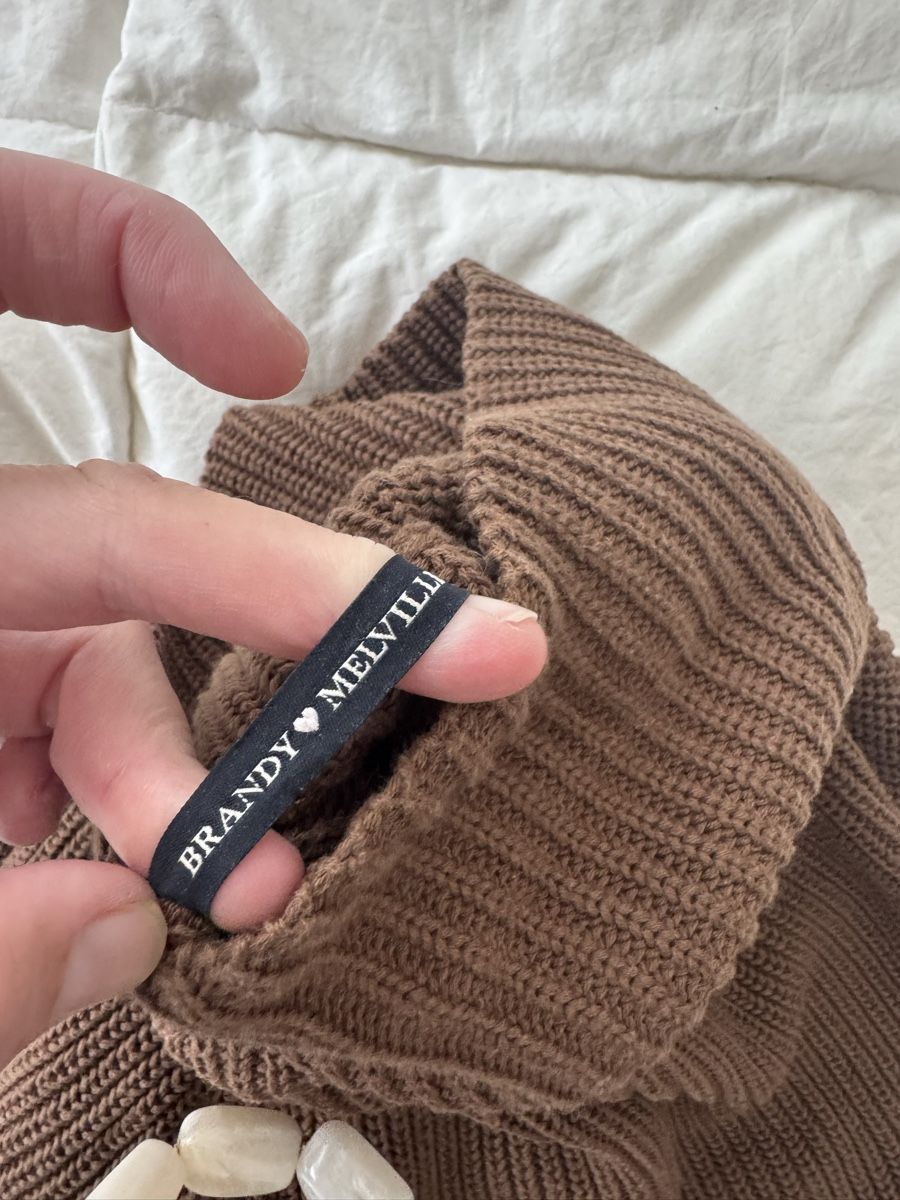 Brandy Melville Maglioni & Felpe: Pull col roulé Brandy Melville brun coton acrylique – Usato da Genève venduto da lejardindesvetements 2