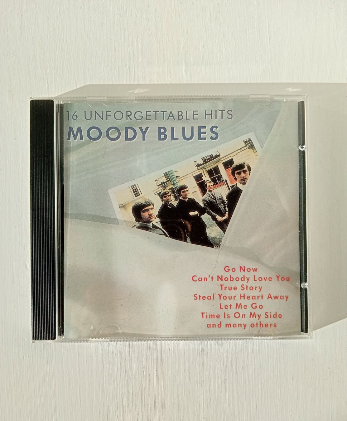 CD: MOODY BLUES-16 UNFORGETTABLE HITS – Usato da Allschwil venduto da Evgeniia78