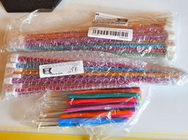 STRICKNADELN UND HÄKEL NADELN