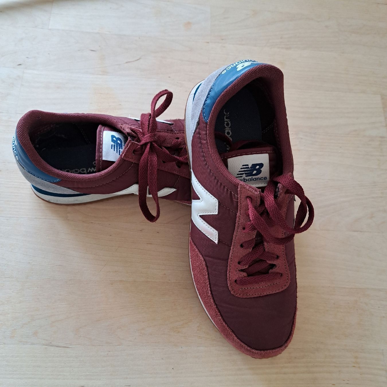 New Balance Damenschuhe: Sneaker New Balance – Gebraucht aus Zollikofen von selanaj