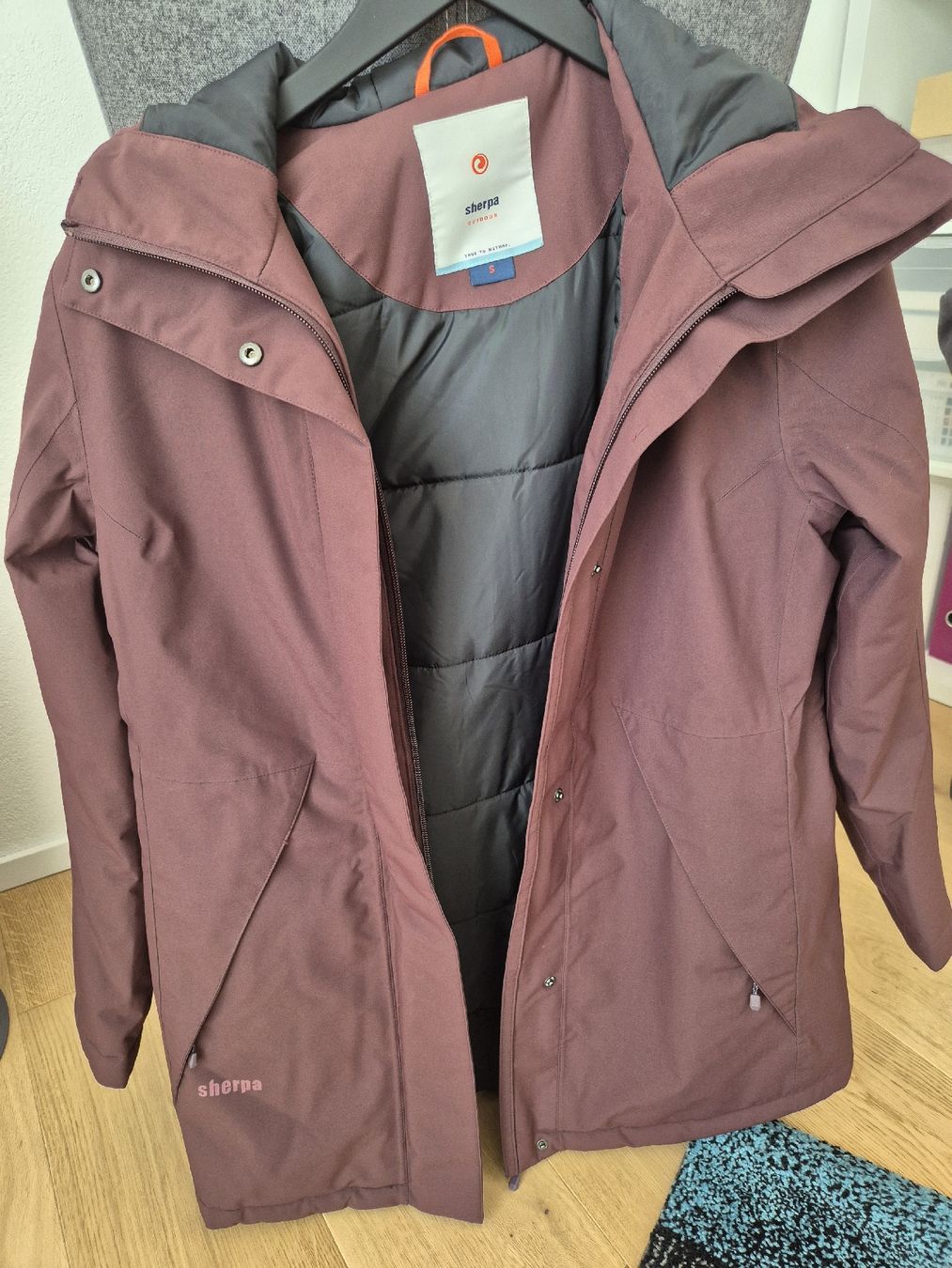 Sherpa Giacche: Sherpa-Frauen-Jacke – Usato da Altstätten SG venduto da Shila8schwarz