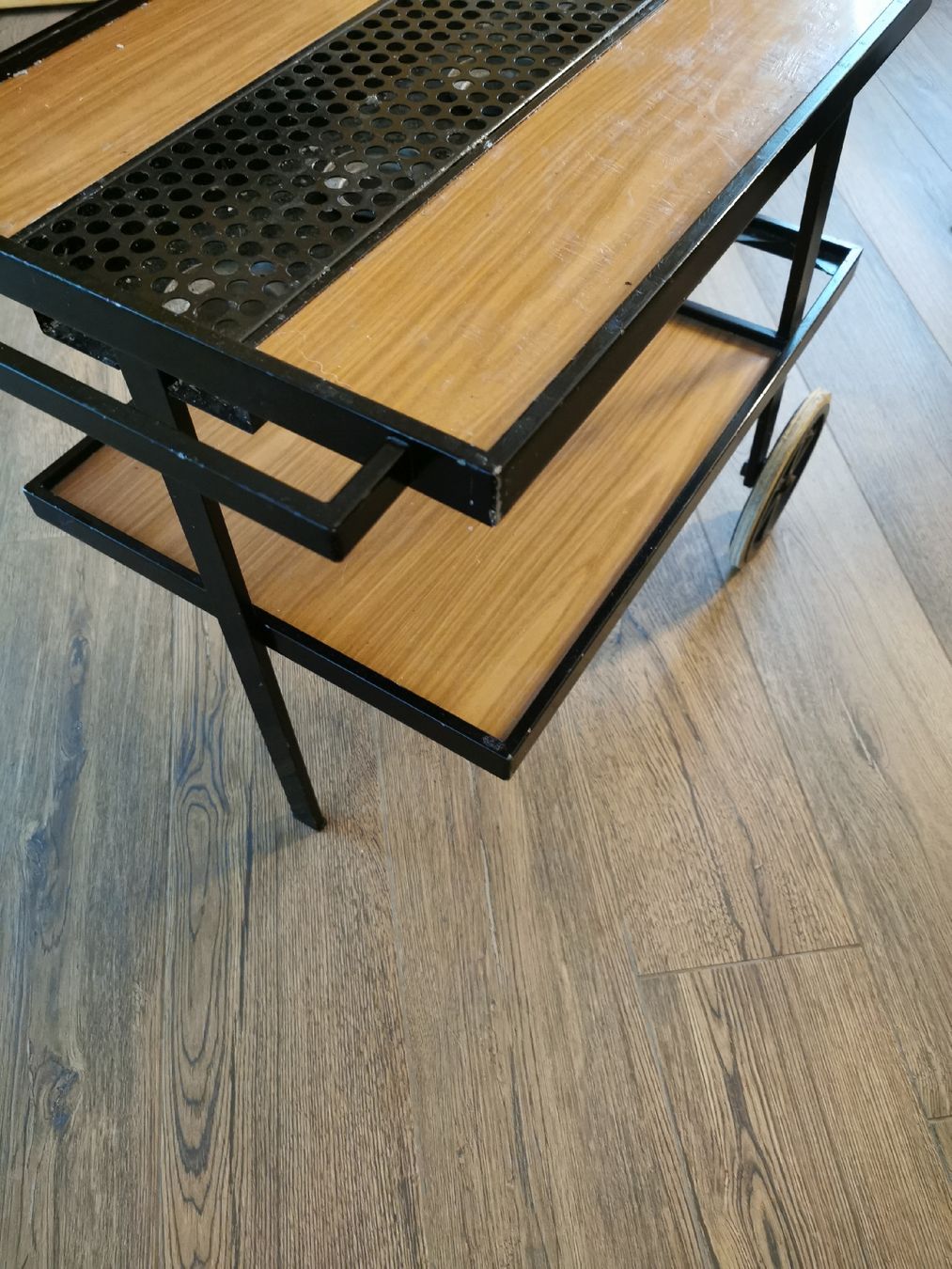 Servierwagen: Servierwagen Barwagen Industrial Design Antik – Gebraucht aus Gossau ZH von  3