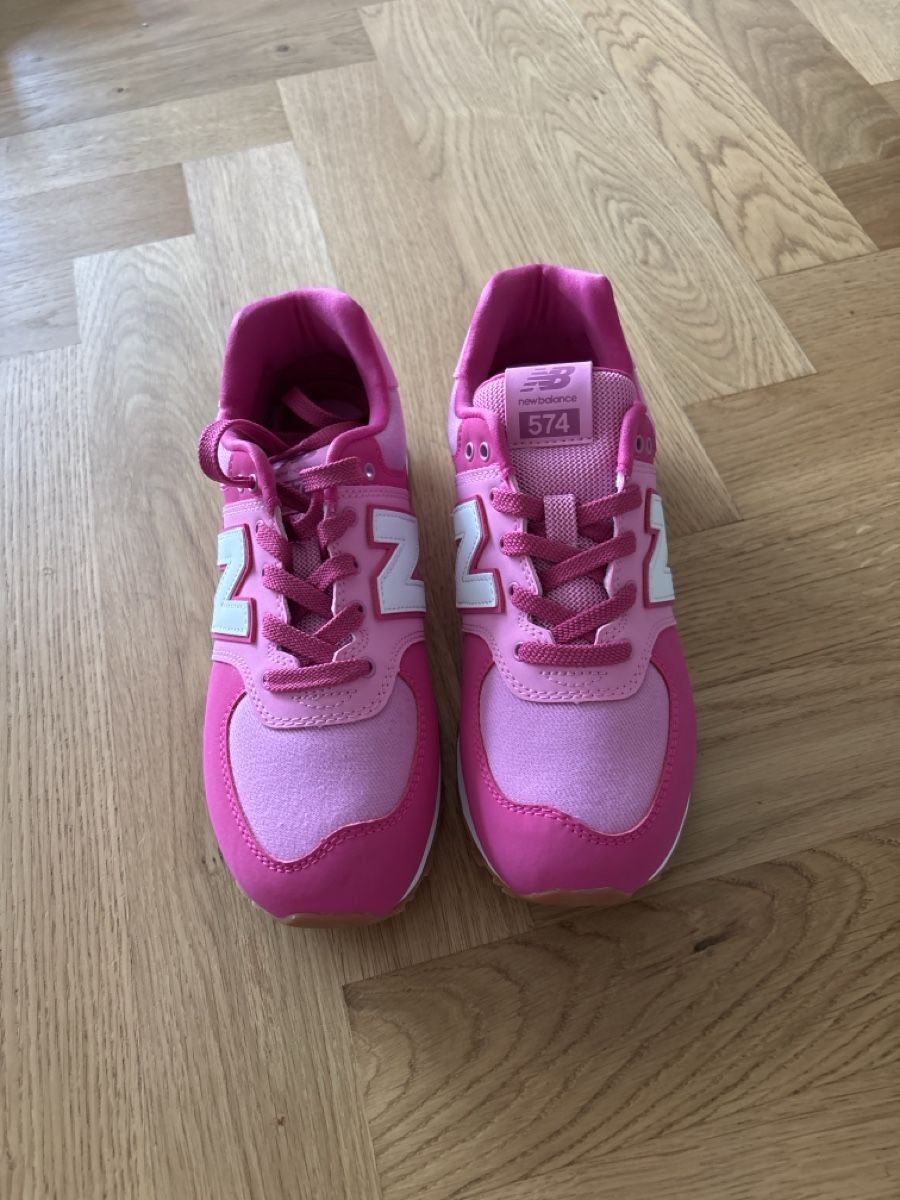 New Balance Schuhe für Mädchen: New Balance Sneaker, Grösse 36 – Neu (gemäss Beschreibung) aus Wohlen AG von Michi761