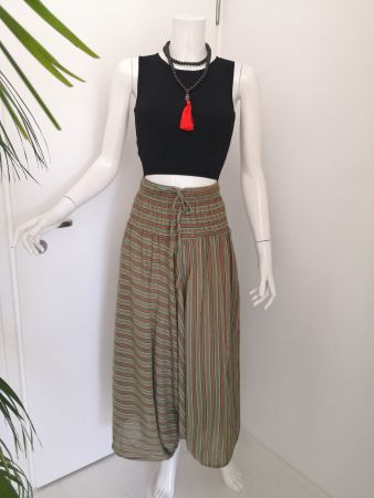 🤩2 STK: BOHO-CHIC YOGA-HOSE GRÜN GESTREIFT & ELAST & D&G P.