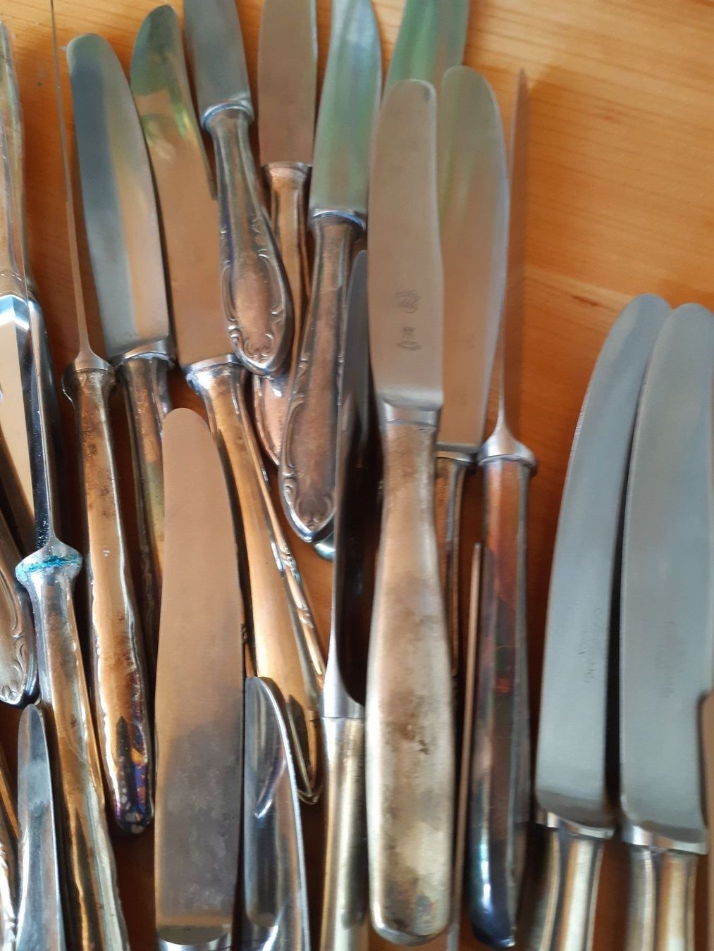 Posate: Lot T 4 versilberte Messer – Usato da Grindelwald venduto da carro5 2