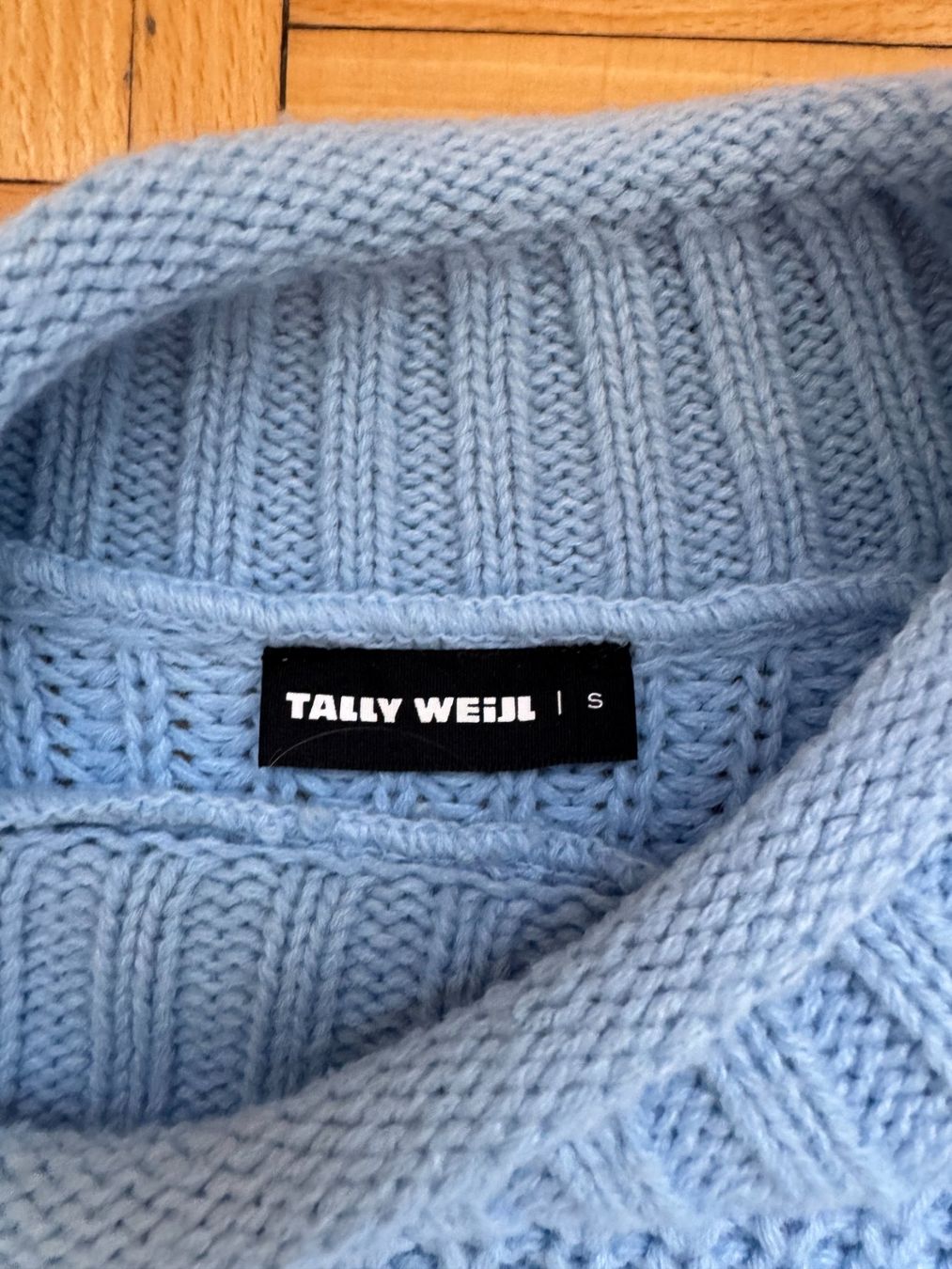 Maglioni & Felpe: Pull Tally Weijl bleu clair col montant taille S – Usato da Aubonne venduto da lou_g9cd 2