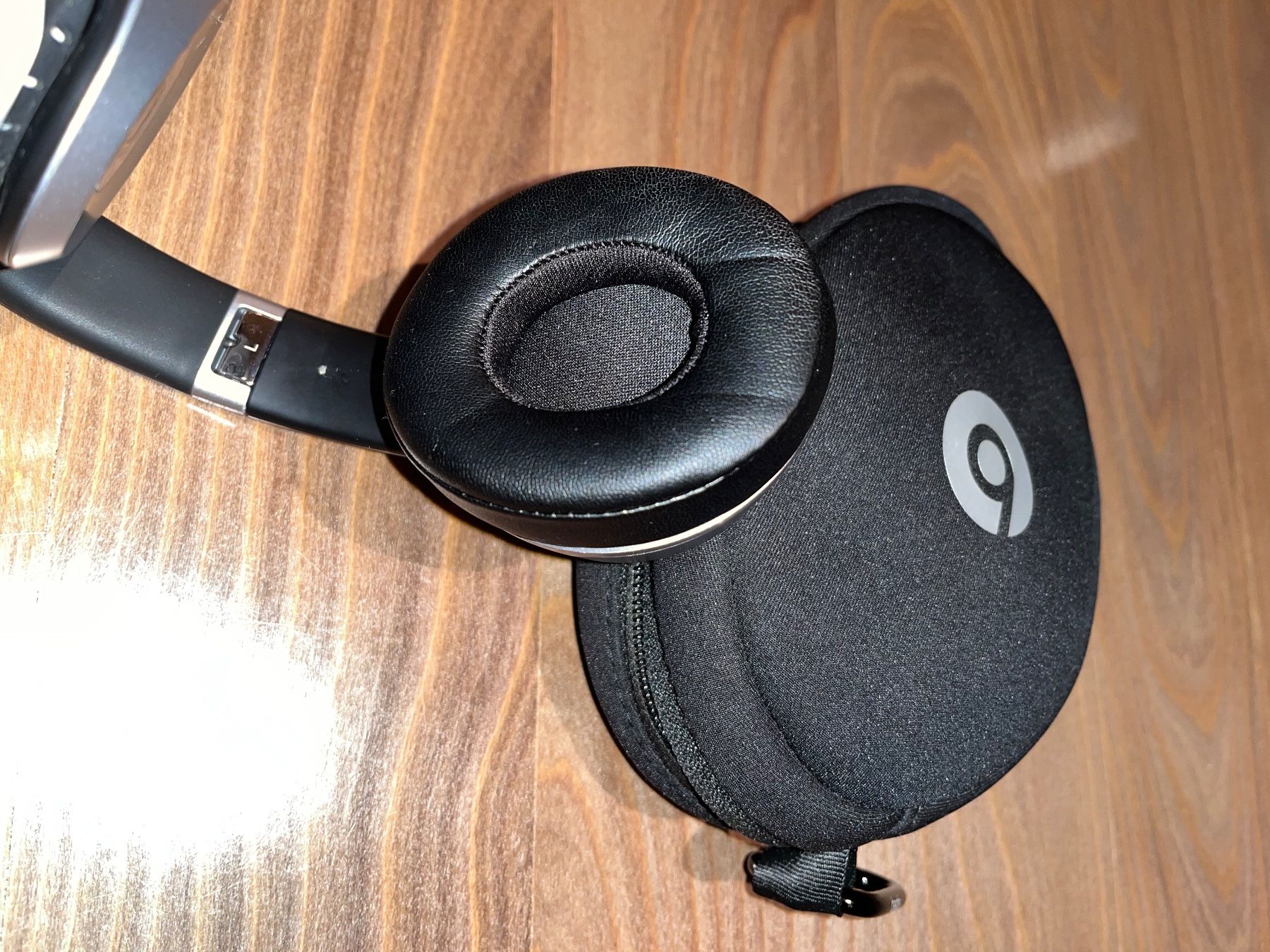Beats Cuffie: Beats Solo 2 Wireless Kopfhörer Silber – Usato da Langenthal venduto da  2