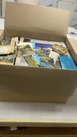 18.5 KG de cartes postales des années 70-70 du monde 