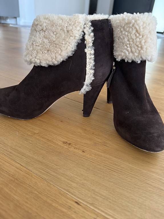 Scarpe da donna:  Bally Schuhe – Usato da Lignières venduto da Baby_Girl 1