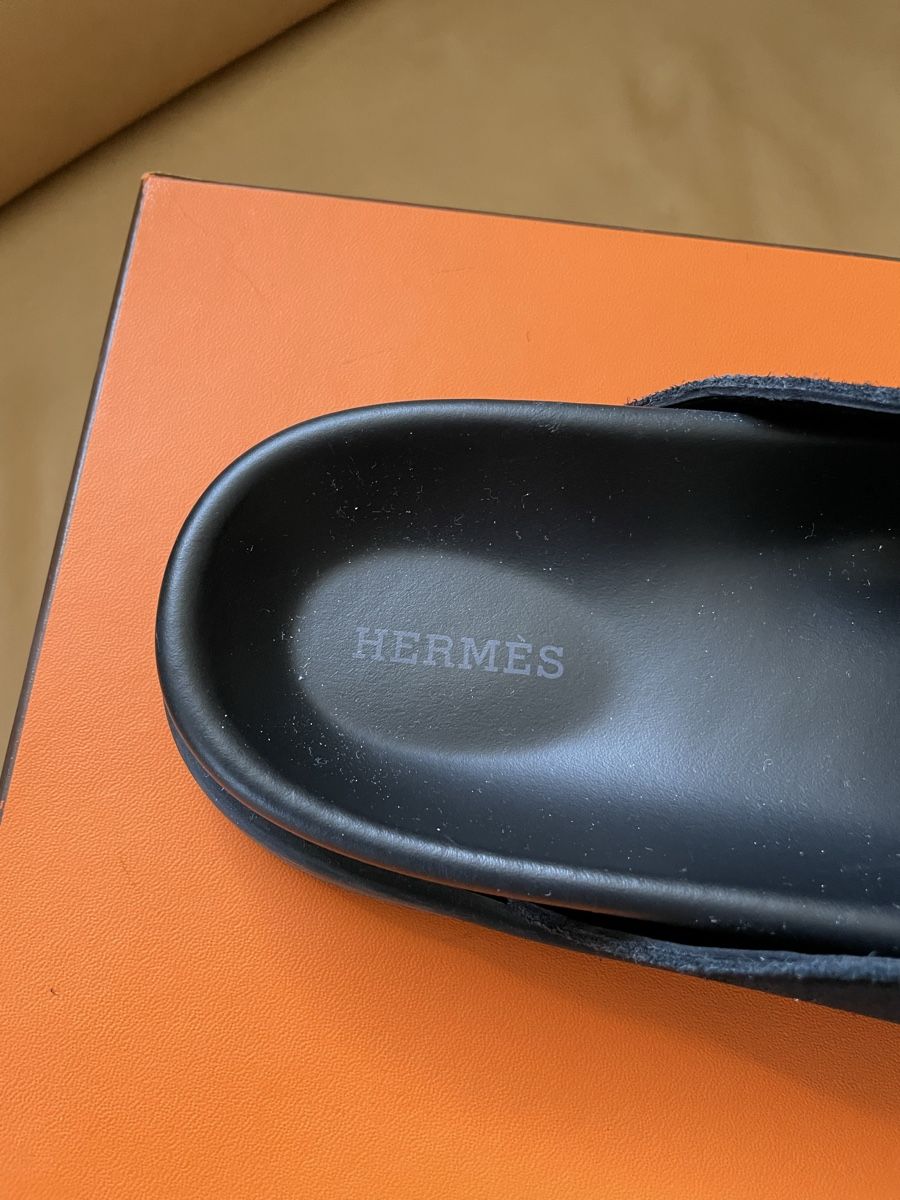 Hermès Chaussures hommes: Authentic Hermès Mule Go. Black. Suede Leather  – D'occasion à Corcelles NE par typoerrorist 2