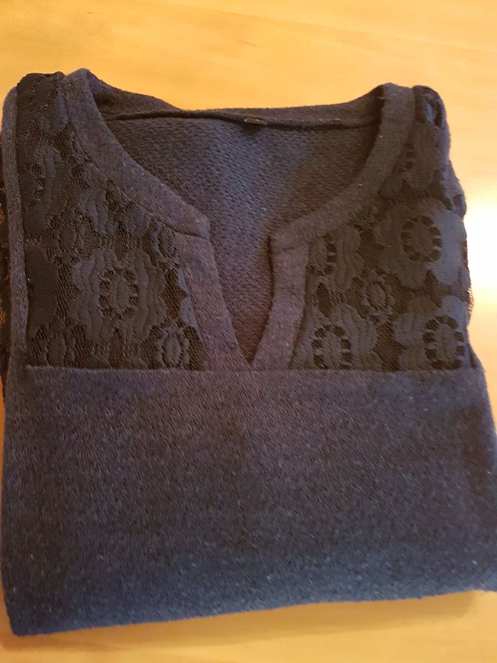 Maglioni & Felpe: Pull col en V - dentelle taille 4 L – Usato da Villiers venduto da san_jn5w 8