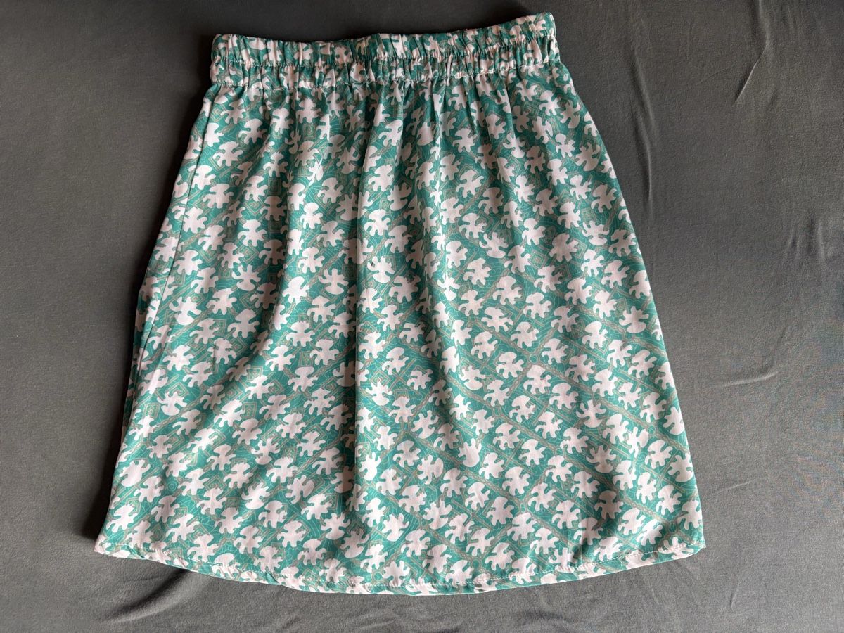 Gonne: Jupe verte à motifs en soie – Nuovo (secondo la descrizione) da Genève venduto da Bouux 2