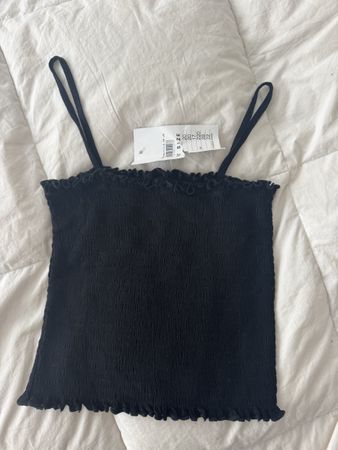 Top Brandy Melville noir smocké taille unique neuf