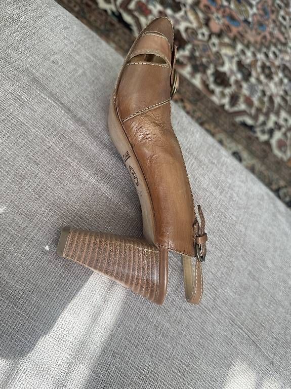 Scarpe da donna: Bata Schuhe 38, echt Leder – Usato da Seltisberg venduto da gul_wv9k 3