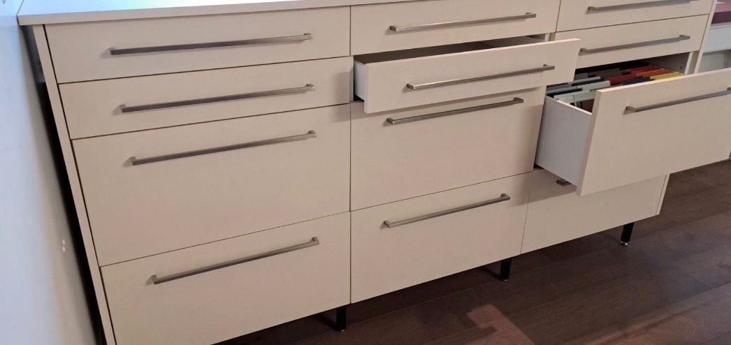 Kommoden: Hochwertige Kommode /Küchenmöbel mit Schubladen – Gebraucht aus Grenchen von Syvala 2