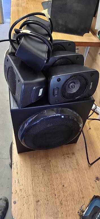Casse acustiche: Musikanlage/ Souroundsystem Logitec – Usato da Raperswilen venduto da Jonny7810 1