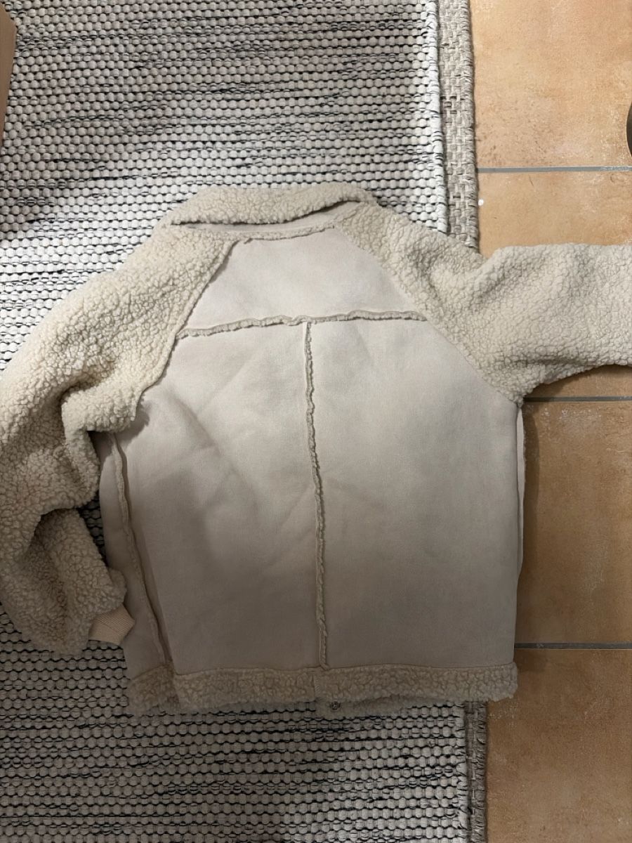 Jacken: Dazy Jacke in Beige mit Teddyfutter Grösse S gebraucht – Neu (gemäss Beschreibung) aus Pfäffikon ZH von anlimalu 4