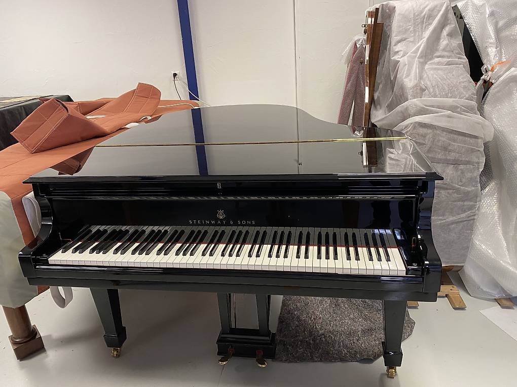 Instruments de musique: Piano à queue Steinway M – D'occasion à La Tour de Peilz par olti02