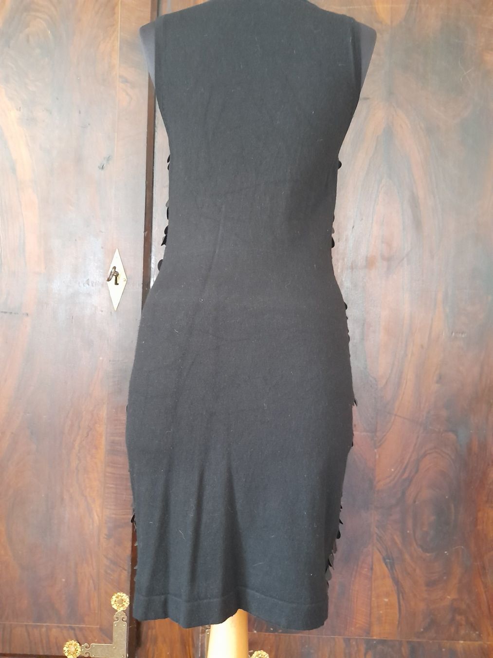 Vestiti: Baumwollkleid . Lederrondellen . S . schwarz . – Usato da Leuggelbach venduto da schmetterlings-fee 2
