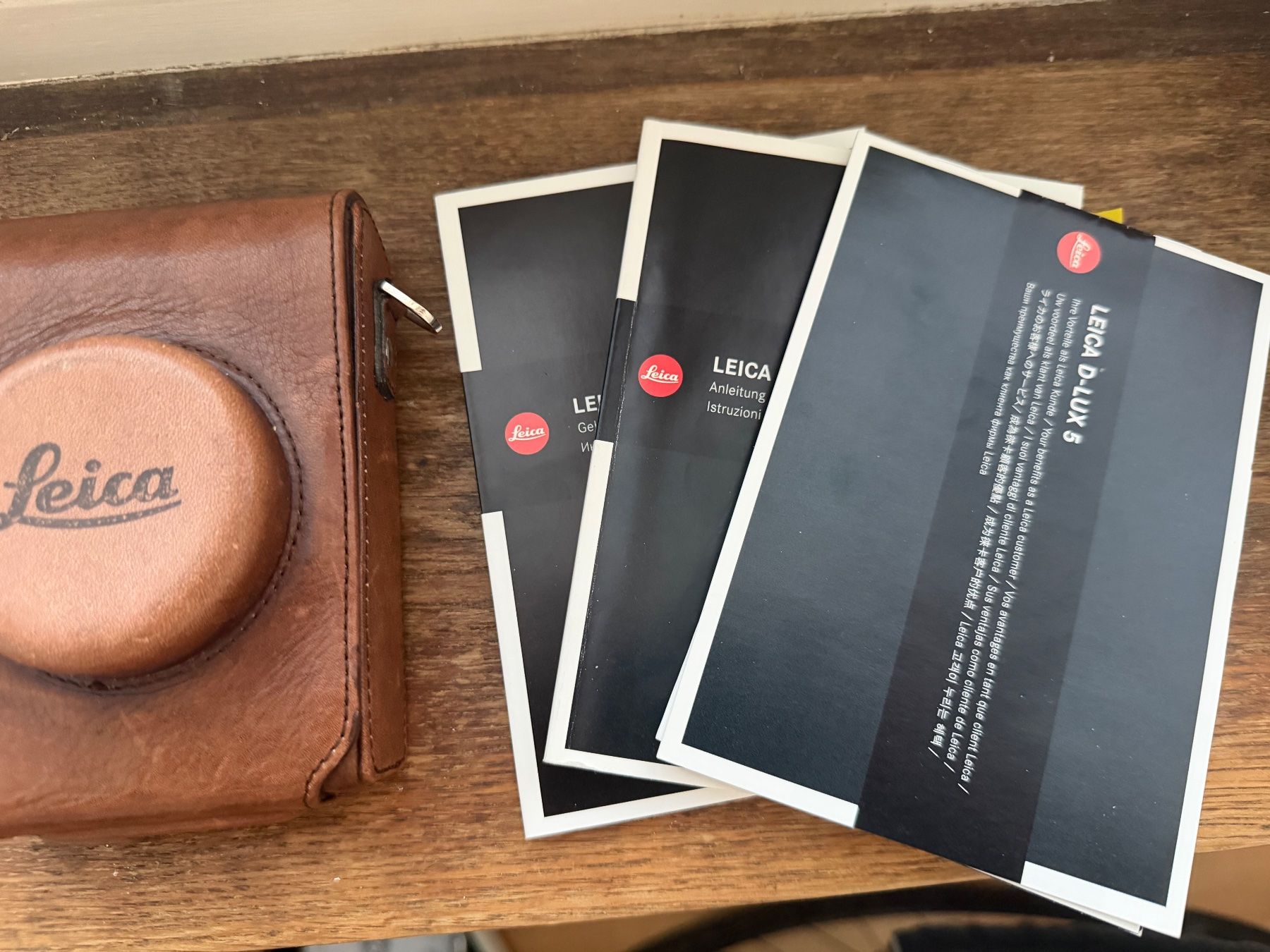 Leica Kamera: Leica D-Lux 5 Full Set mit Originalbox & Ledertasche – Gebraucht aus Zürich von cal_rp9z 2