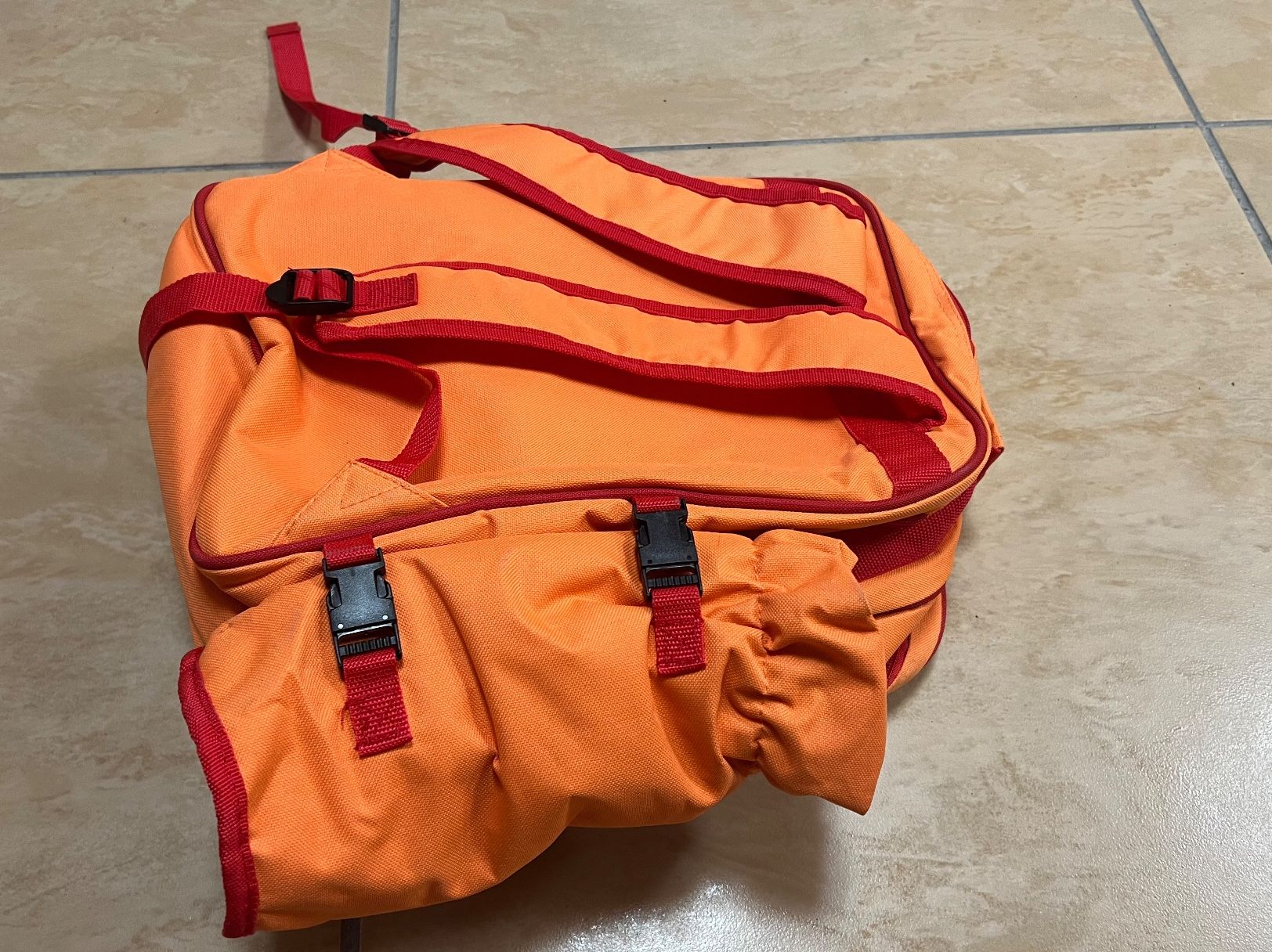Set di piatti: RÜCKSACK FÜR PICNIC – Nuovo e nell'imballaggio originale da chiasso venduto da Wulli 2