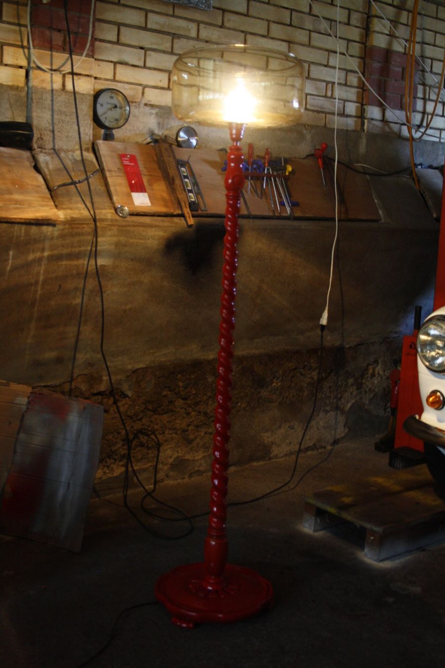 Lampade: STEHLAMPE UNIKAT STEHLEUCHTE VINTAGE – Usato da Wauwil venduto da Pneuedy 4