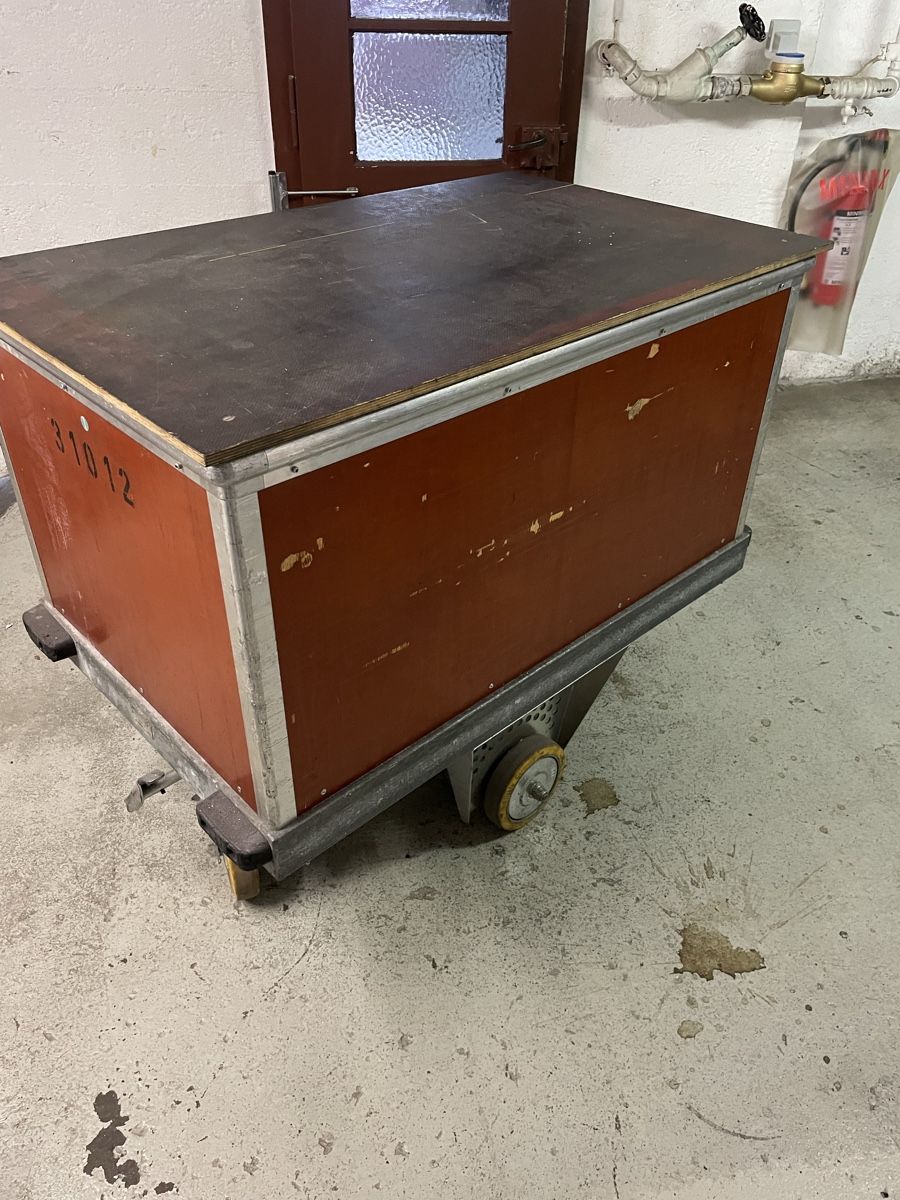 Eléments de bureau: Transportwägeli Post – D'occasion à Bern par Normalien