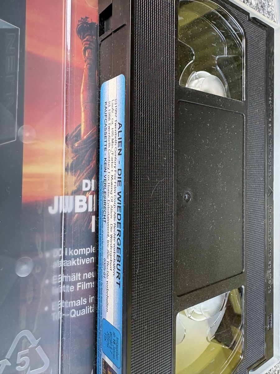 Toutes les VHS: VHS ALIEN 1-4 set – D'occasion à Herzogenbuchsee par warrior77 6