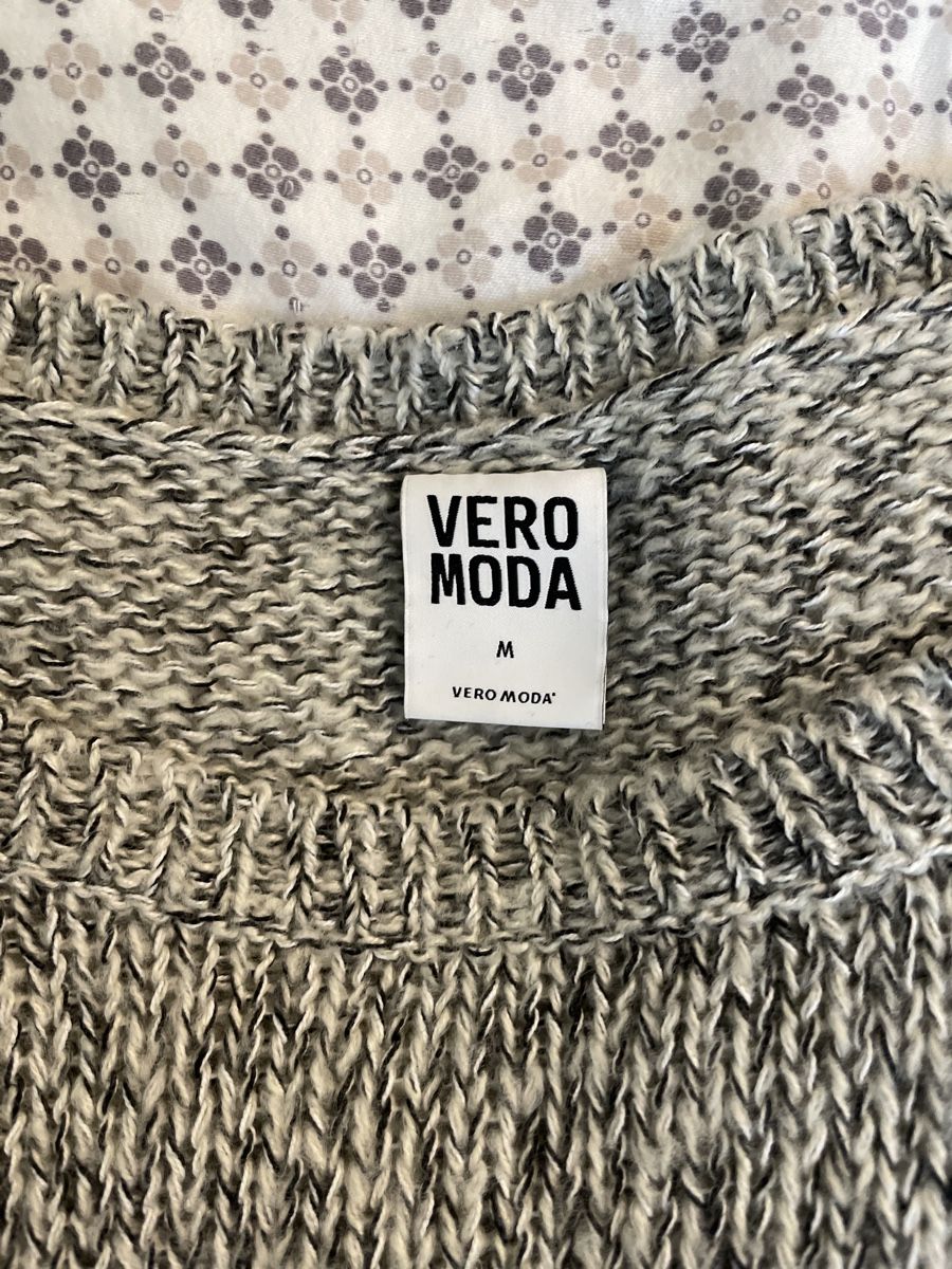 Pulls & Sweat-shirts: Pullover von Vero Moda – D'occasion à Schmitten FR par Monei19 3