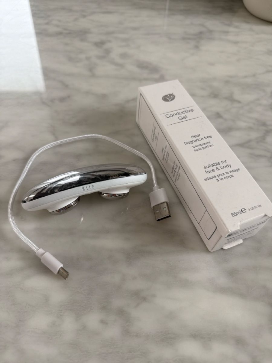 Cura del viso: ZIIP Microcurrent Facial Toning Device – Usato da Zürich venduto da alinale