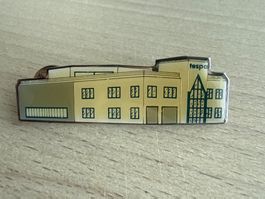 Pin Tespa Gebäude