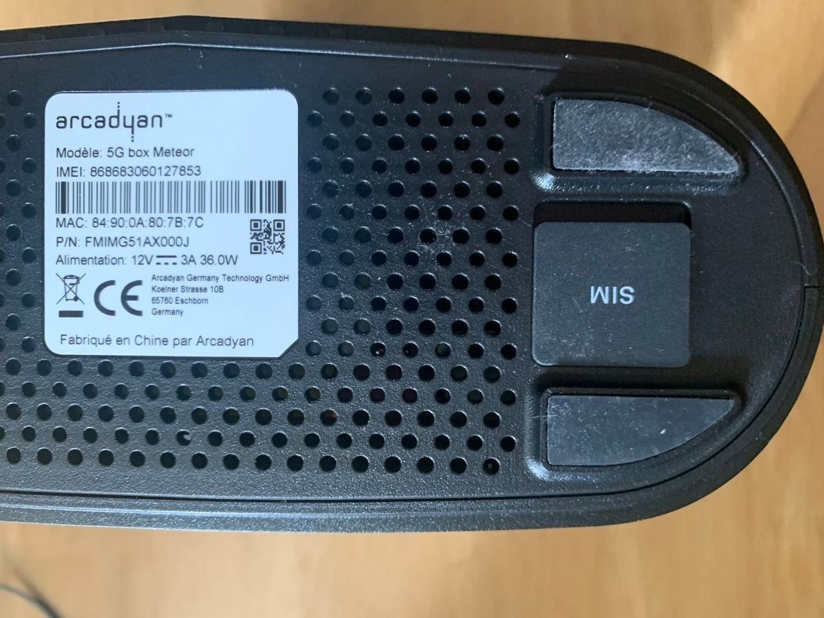 Modems & Router: Meteor 5G Router ARCADYAN – Gebraucht aus Genève von  2