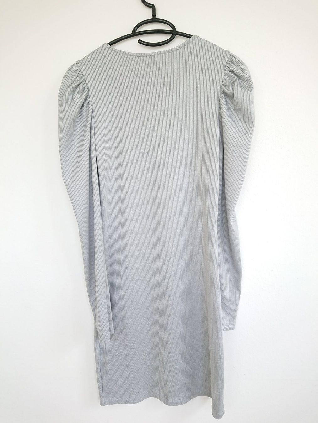 H&M Vestiti: Kleid H&M Divided Gr. 36 eher 34 / XS Silbergrau – Usato da Hallau venduto da CHACLA 2