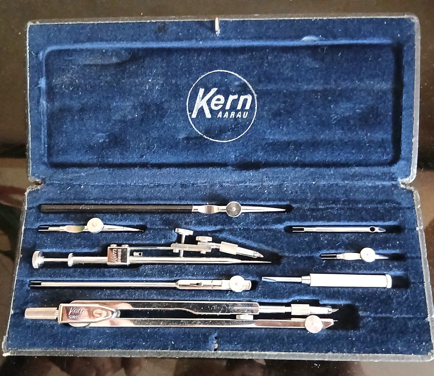 Compassi: KERN set de compas / Zirkel set – Nuovo (secondo la descrizione) da LE MONT-SUR-LAUSANNE venduto da CHOCO04