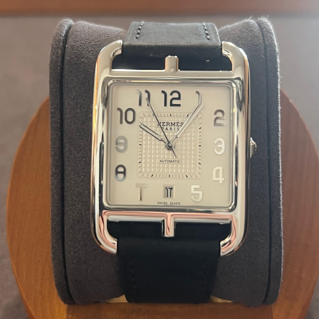 Hermès Uhren: Hermès Cape Cod GM Automatic CD7.810 – Gebraucht aus Carouge GE von Watchaser