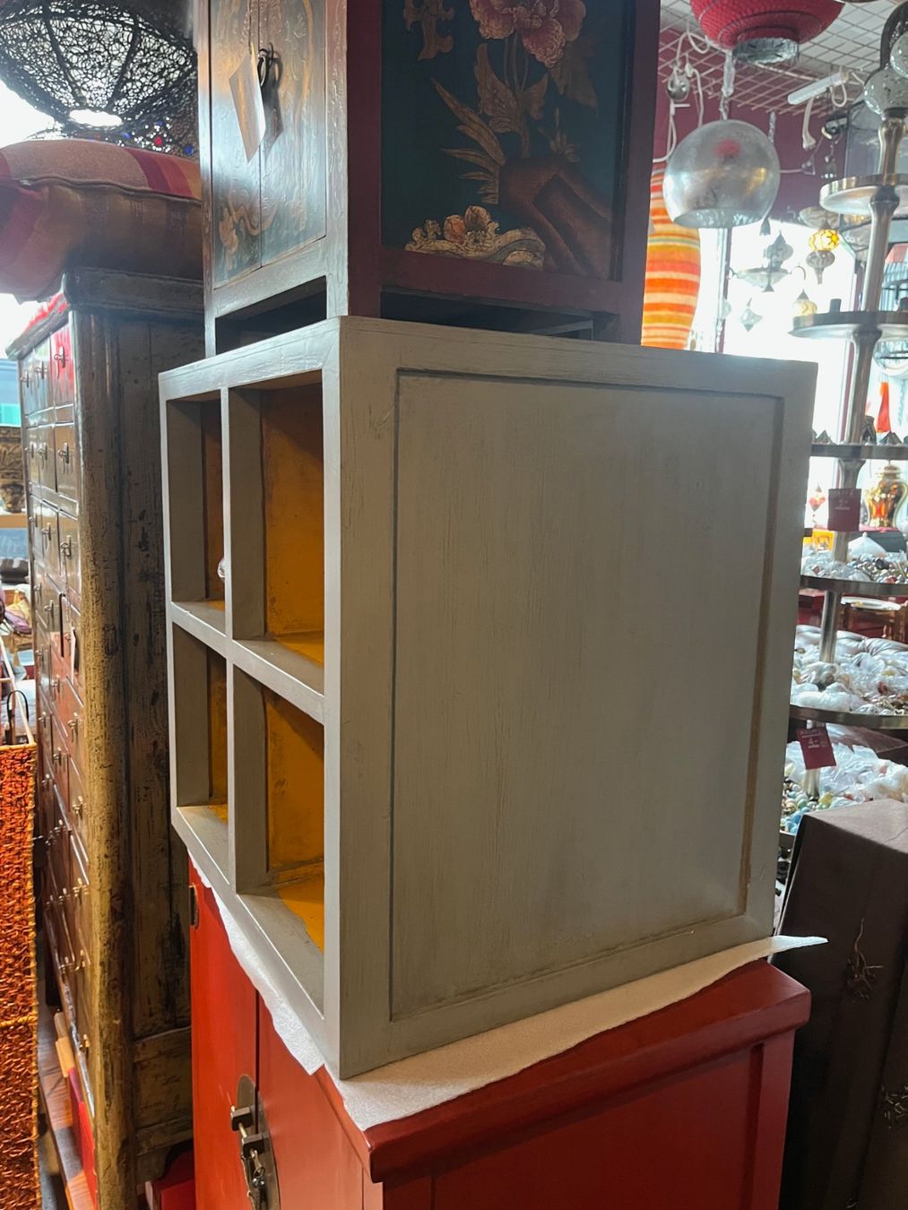 Cassettiere: Cube Tisch mit vier offenen Fächern | LIQUIDATIONSVERKAUF – Nuovo (secondo la descrizione) da Zürich venduto da Hnikbay 2