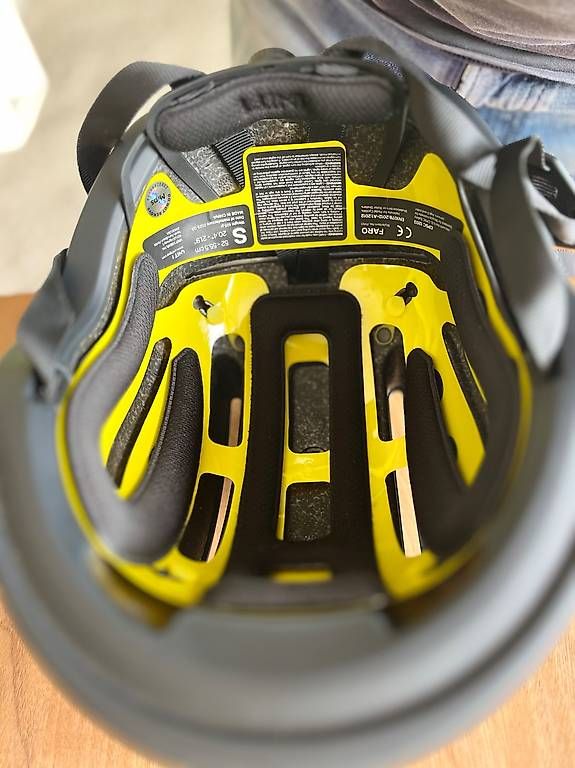 Caschi: Alinghi Redbull Helm – Usato da Schlossrued venduto da Waldweg03 3