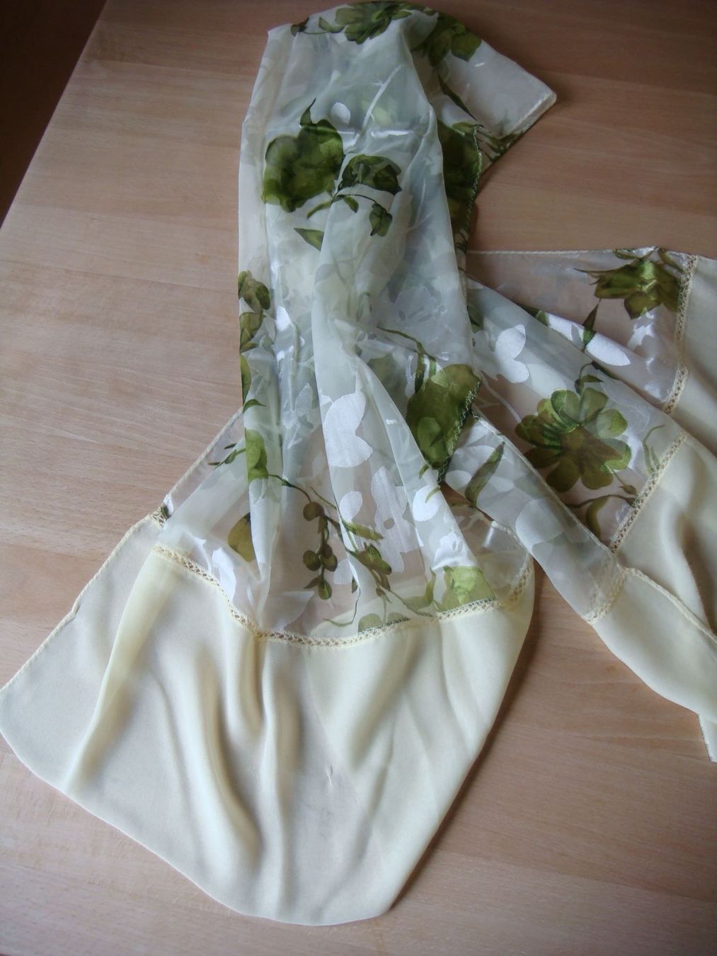 Foulard & Sciarpe: eleganter, langer  Seidenschal – Nuovo (secondo la descrizione) da Meilen venduto da Feldmeilen 1