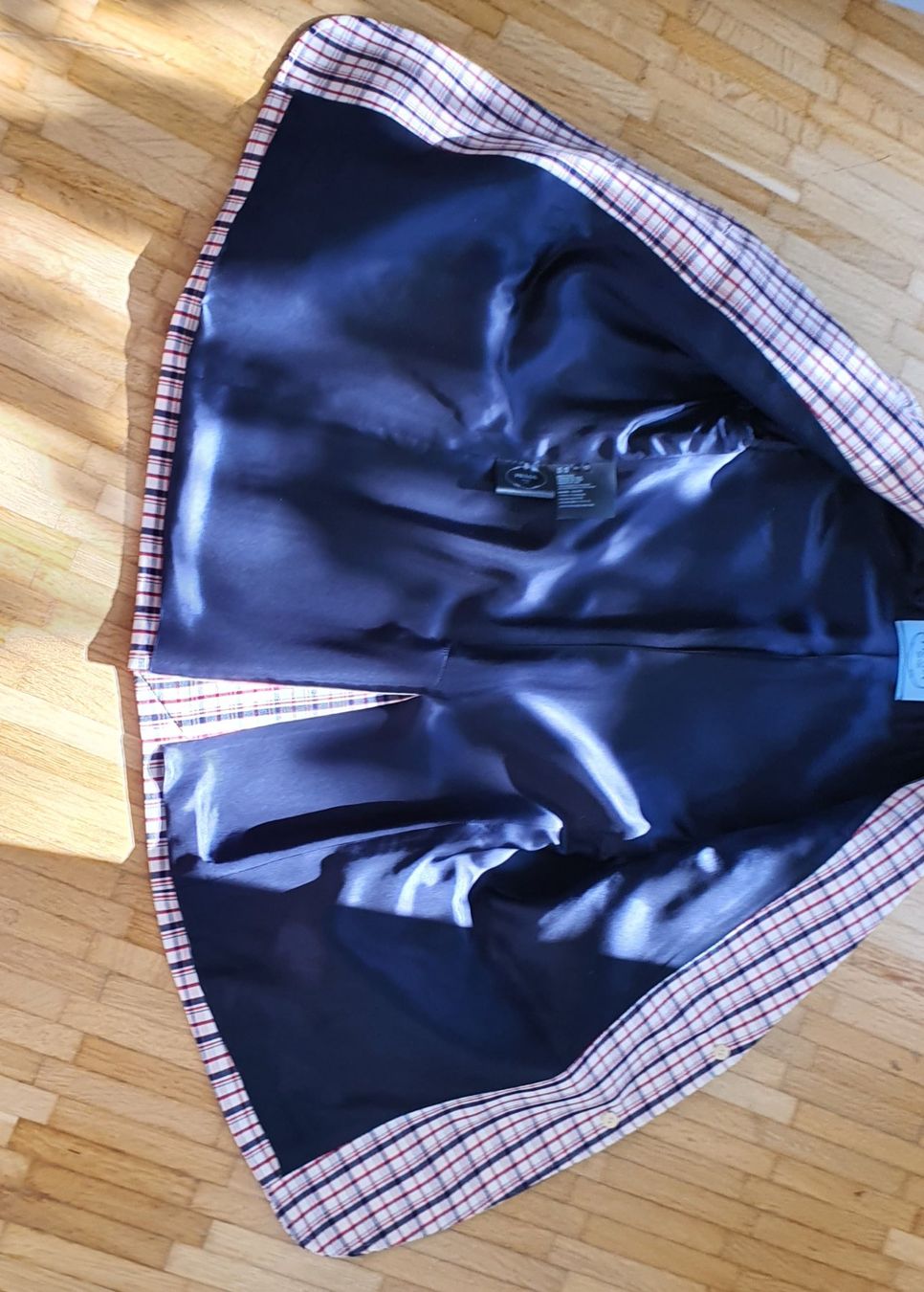 Prada Cappotti: Prada Milano Blazer – Nuovo e nell'imballaggio originale da Basel venduto da Kristal4 2