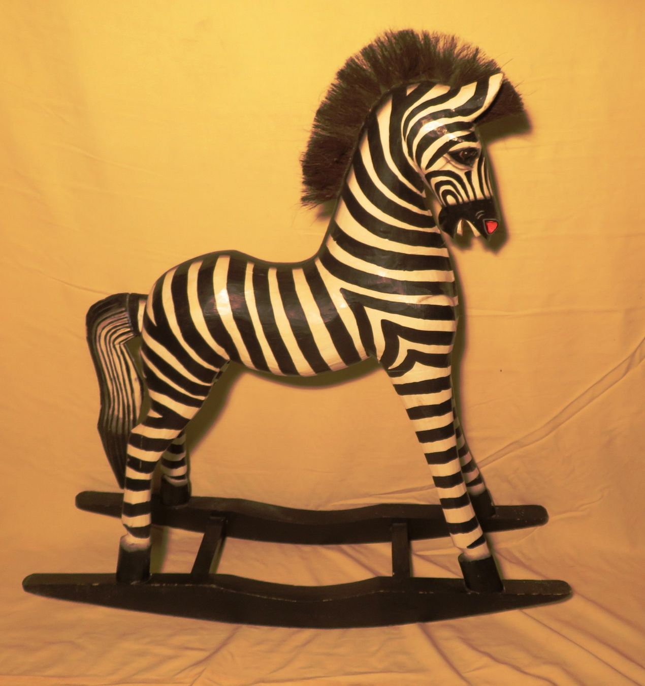 Autre balançoires de jardin: Holz Schaukel Zebra – D'occasion à Rothrist par zebrati
