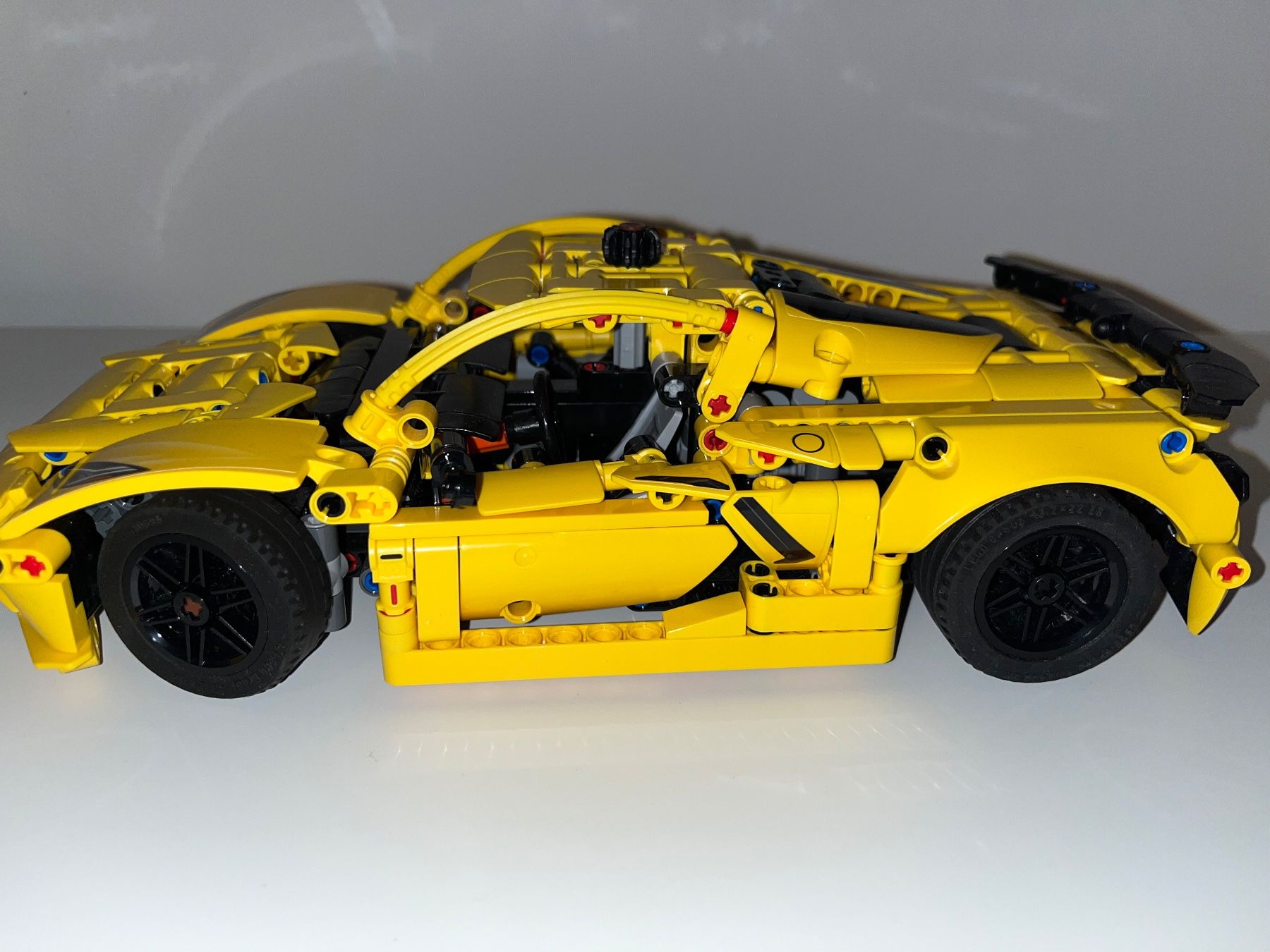 Lego Giocattoli: LEGO Technic 732 Teile Chevrolet Corvette Stingray – Usato da Stäfa venduto da Exclusive0 5