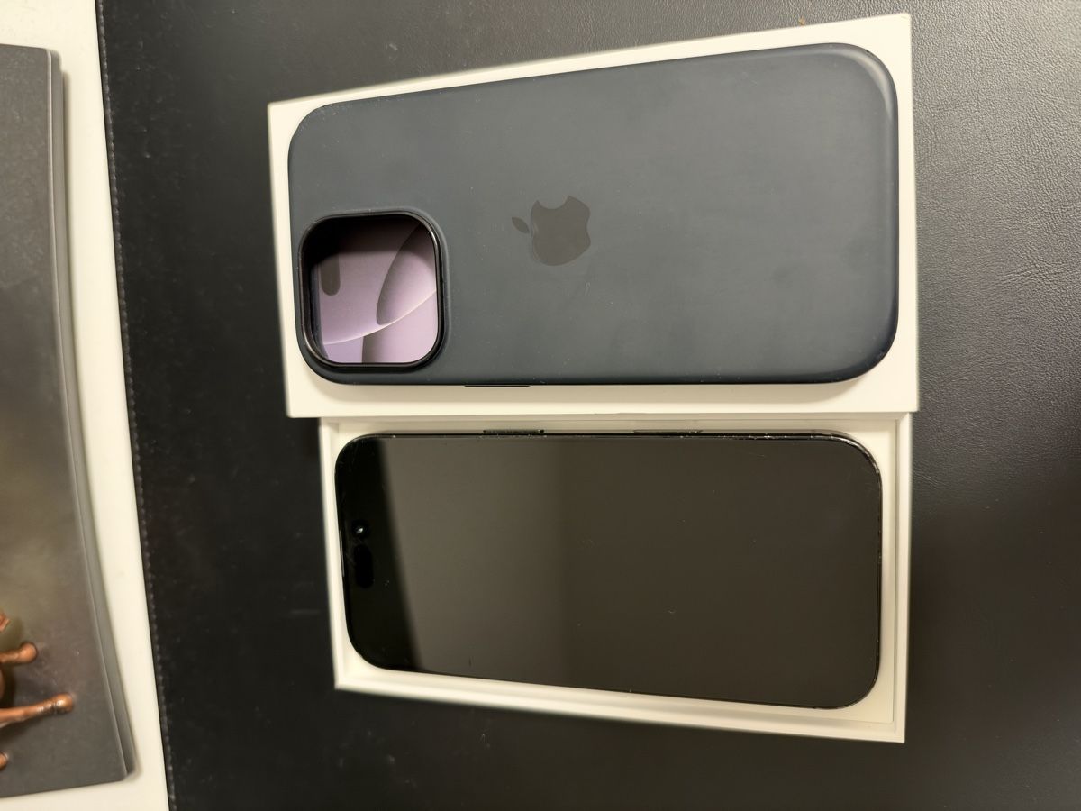 Apple Portables: Iphone 16 Pro 256gb + Hülle – D'occasion à Bäch SZ par cg77 3