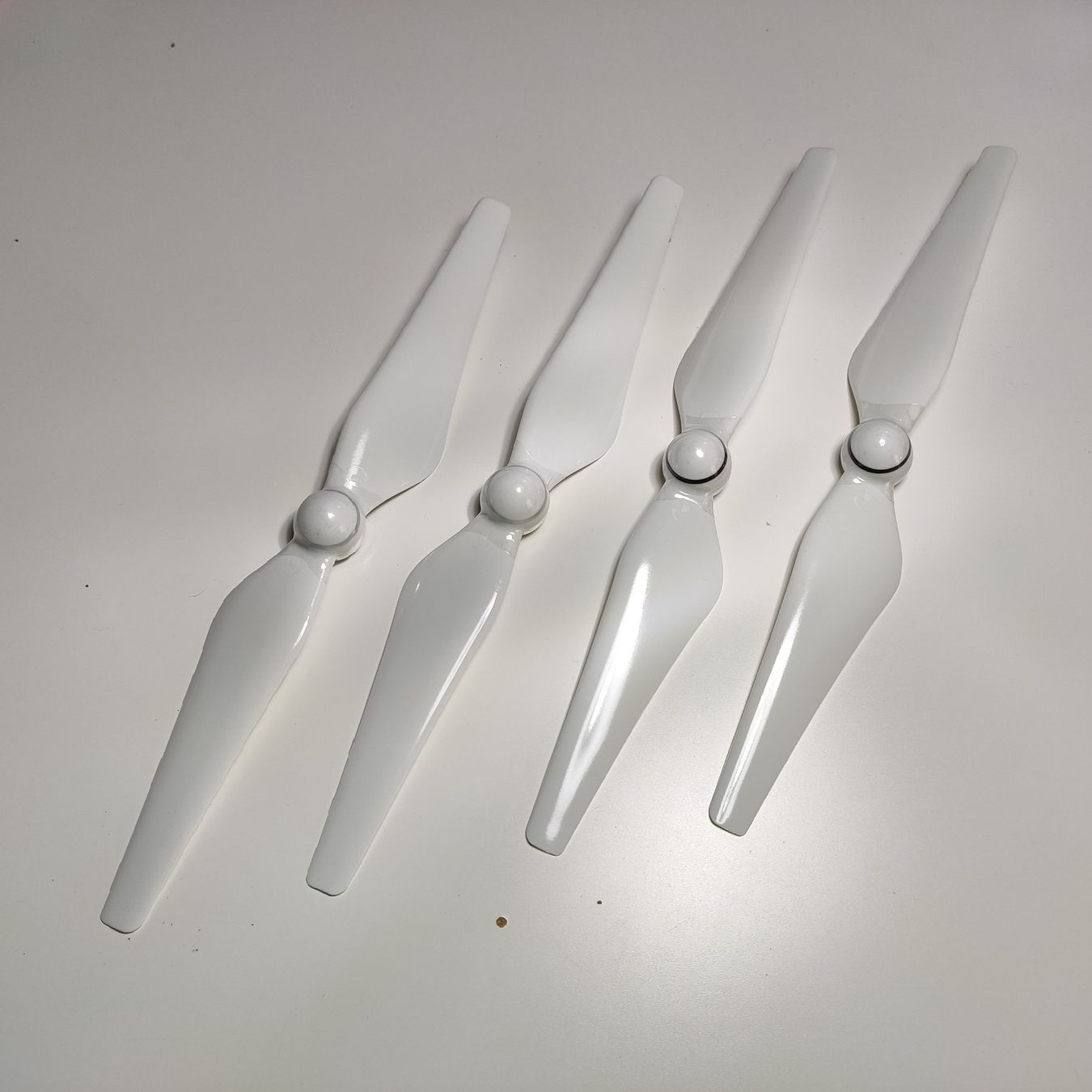 DJI Modellismo RC: DJI PHANTOM 4 Propeller 4x (NEU/Original!) – Nuovo (secondo la descrizione) da Zürich venduto da Biedermann23