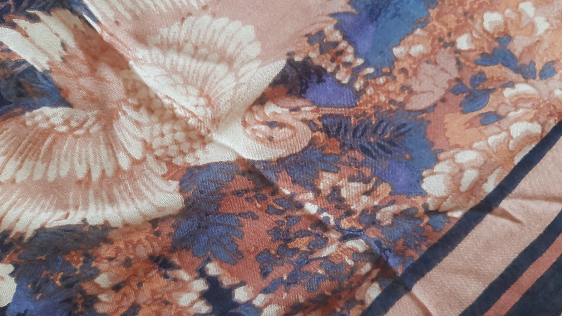 Foulards & écharpes: CREAM Printschal – D'occasion à Muotathal par robin40 2