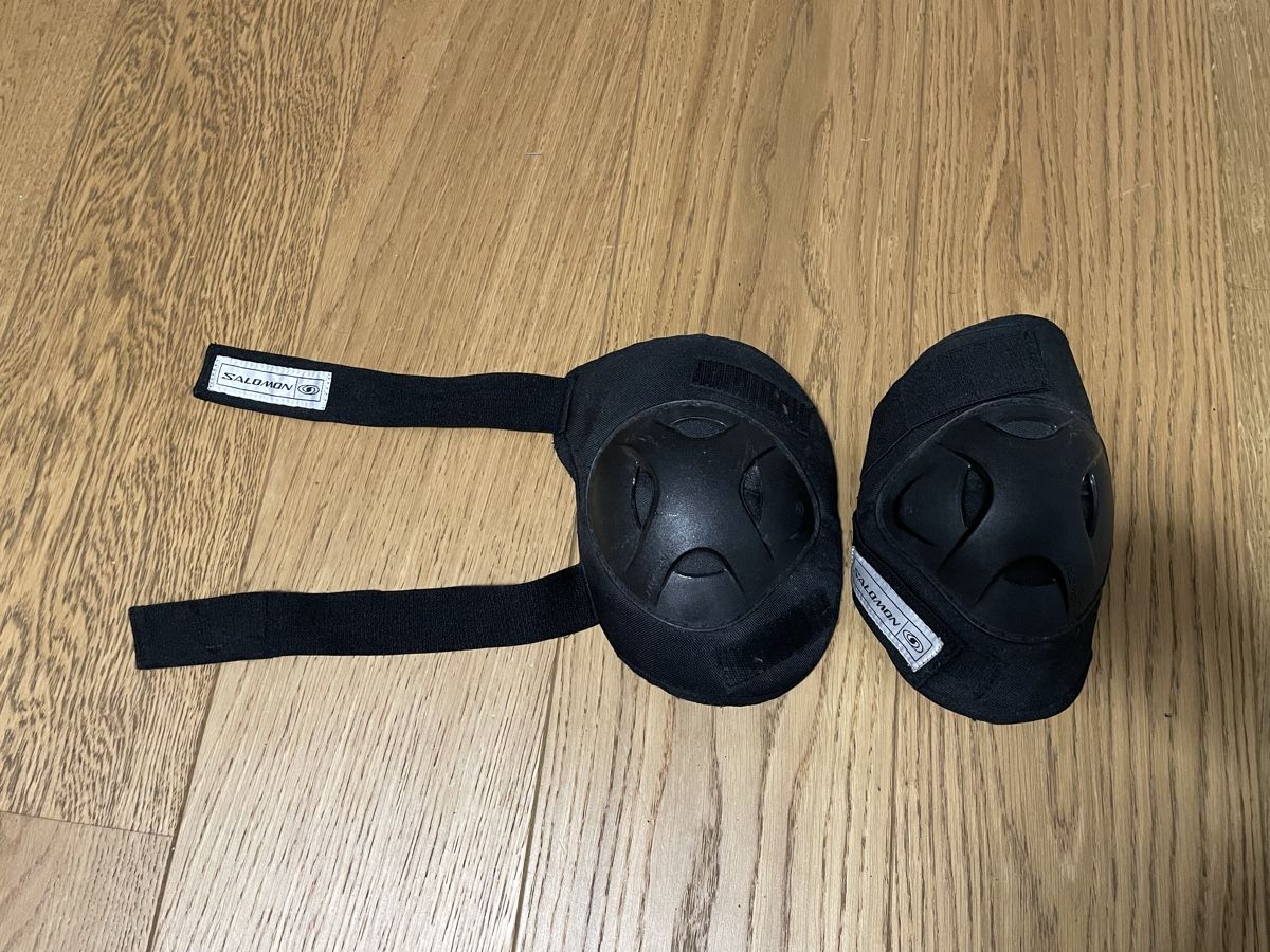 Salomon Schutz & Schoner: Salomon Knee Pads – Neu (gemäss Beschreibung) aus Ecublens VD von cle_d8j8 3